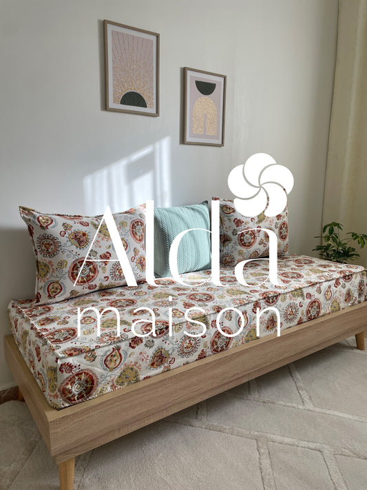 ( تفريشة كانابي واحد مع 2 مخايد ( فارغين ( PEROCKY )