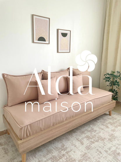 مجانا cousins 2 + كوفر كانابي واحد مع 3 مخايد فارغين