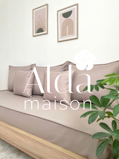 مجانا cousins 2 + كوفر كانابي واحد مع 3 مخايد فارغين (UNI TOP)