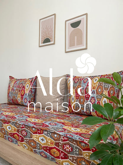 كوفر كانابي واحد مع 2 مخايد فارغين