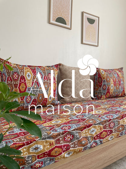 كوفر كانابي واحد مع 2 مخايد فارغين