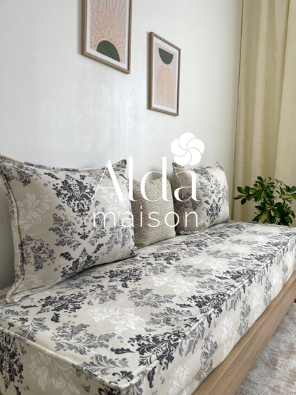 ( تفريشة كانابي واحد مع 2 مخايد ( فارغين ( Nardo )