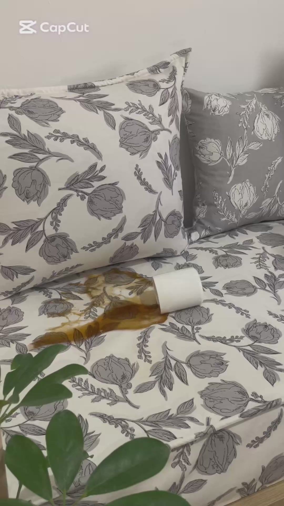 ( تفريشة كانابي واحد مع 2 مخايد ( فارغين